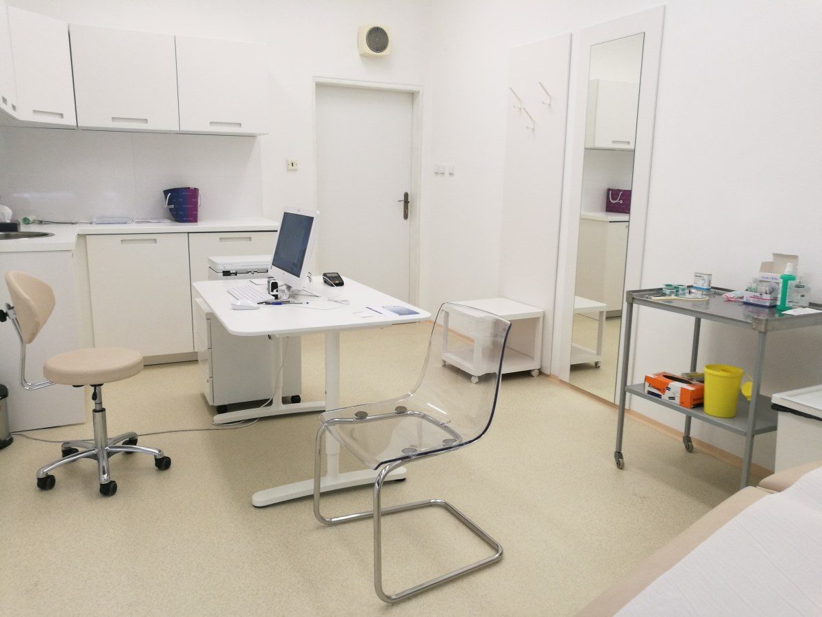 Konzultační místnost kliniky Estela
